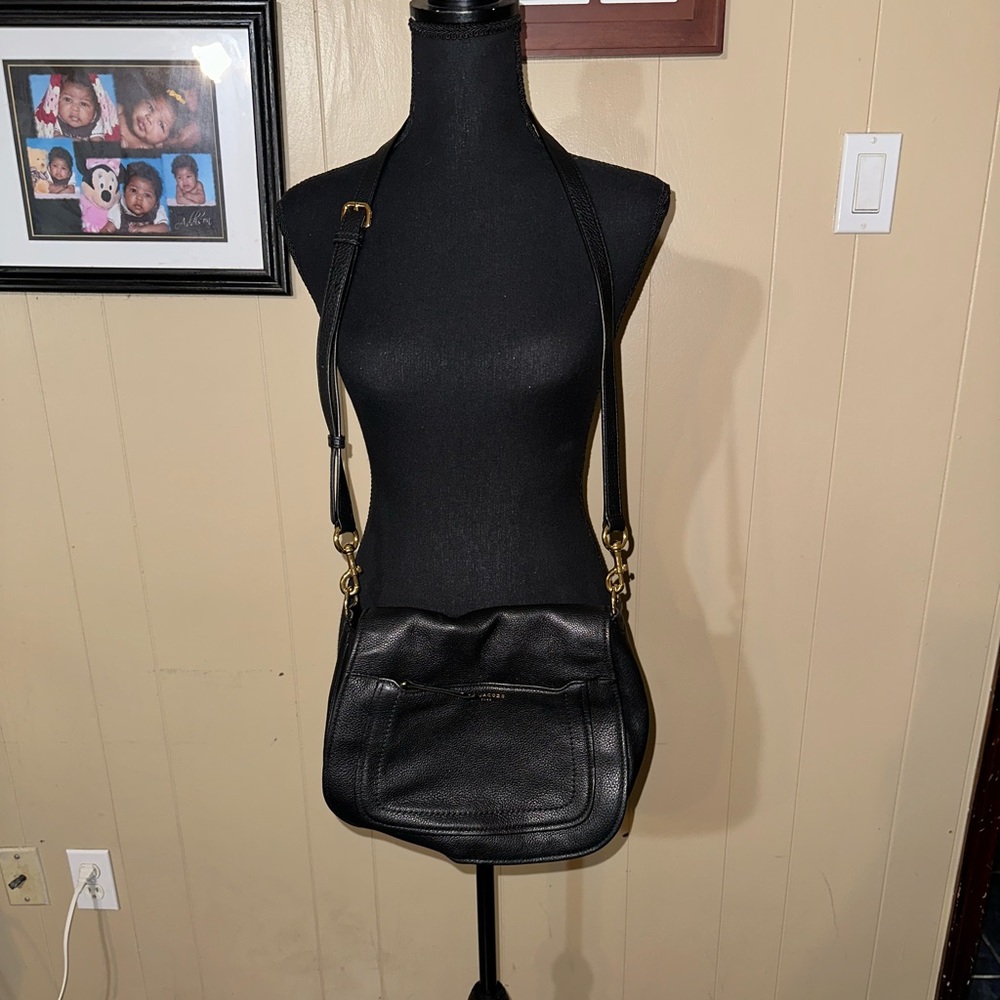 MARC JACOBS 🍒EMPIRE CITY MESSENGER CROSS BODY 🍒BLACK LEATHER GOLD ACCENTS 🍒